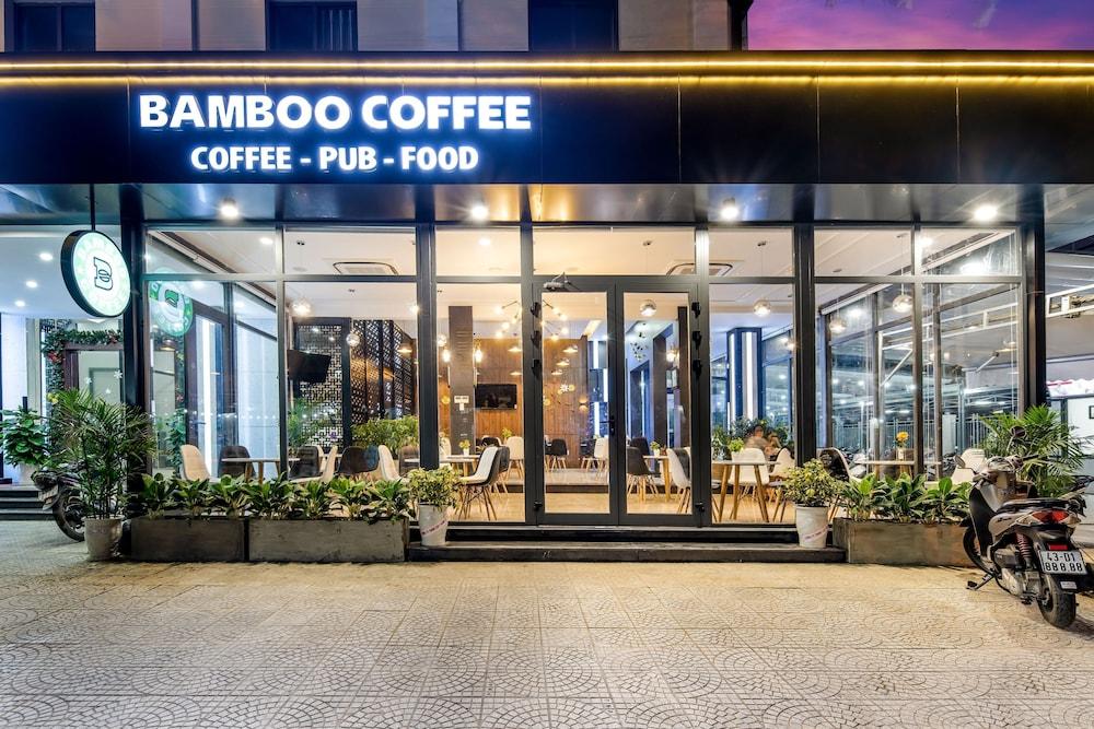 Bamboo Hotel Дананг Екстериор снимка