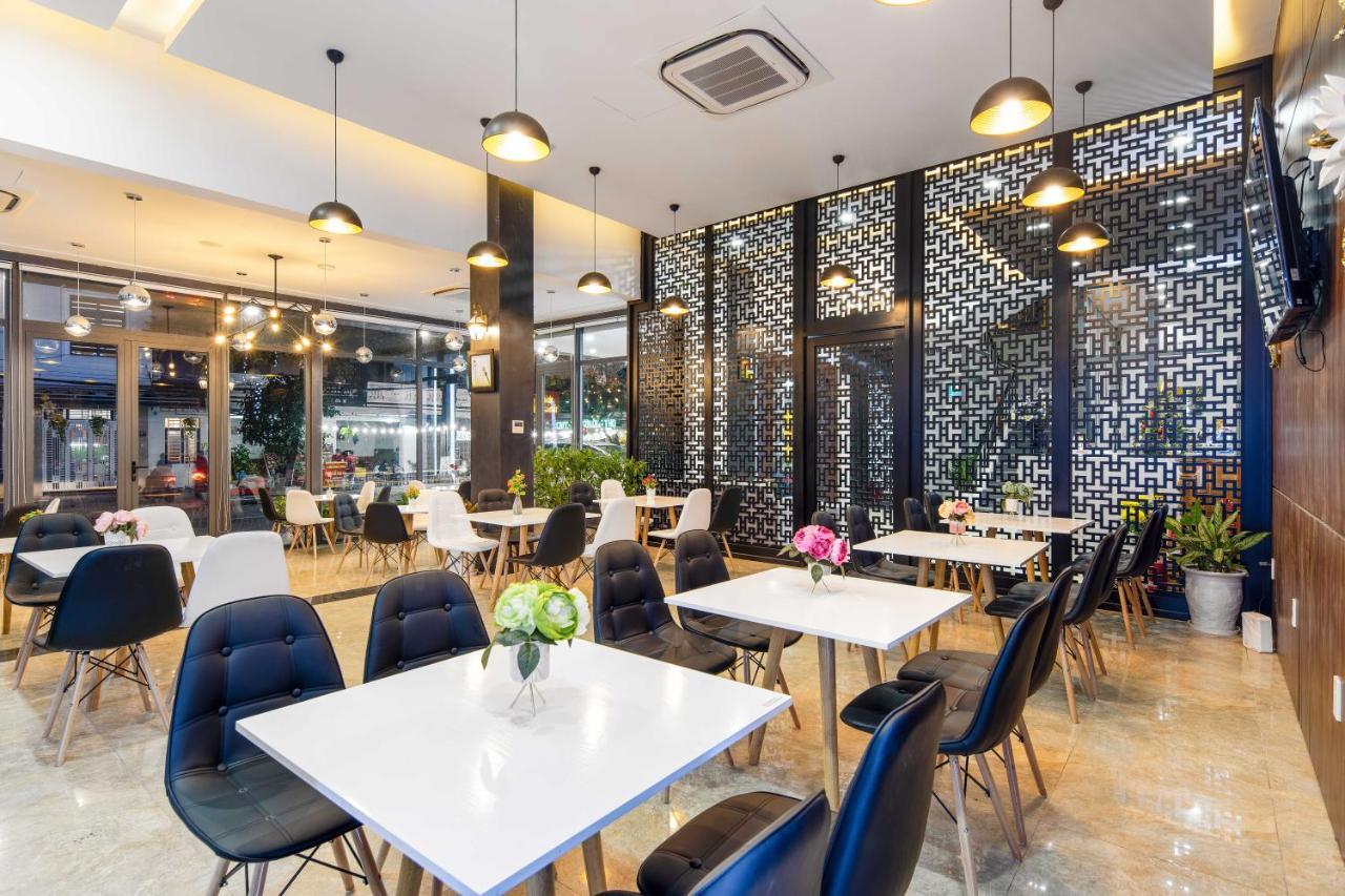 Bamboo Hotel Дананг Екстериор снимка